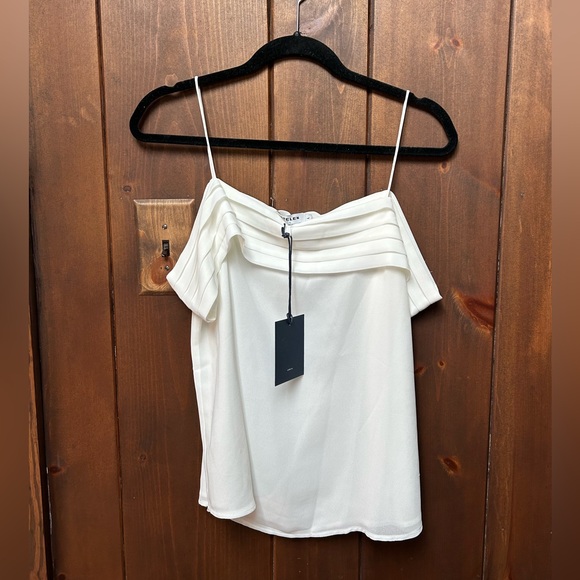 Stelen Off-Shoulder Blouse in White - Picture 1 of 8